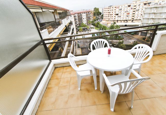 Apartamento en La Pineda - AQUAMARINA  A HomeStay by Turismar Apartamento en La Pineda - AQUAMARINA  A HomeStay by Turismar