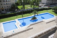 Apartamento en La Pineda - AQUAMARINA  A HomeStay by Turismar
