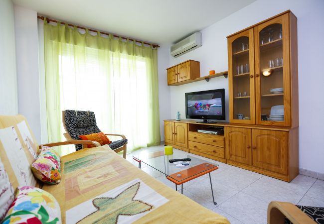 Apartamento en La Pineda - AQUAMARINA E HomeStay by Turismar Apartamento en La Pineda - AQUAMARINA E HomeStay by Turismar
