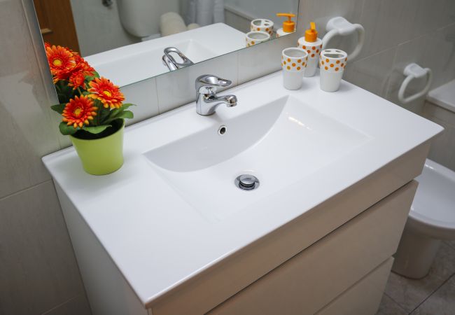 Apartamento en La Pineda - AQUAMARINA E HomeStay by Turismar Apartamento en La Pineda - AQUAMARINA E HomeStay by Turismar