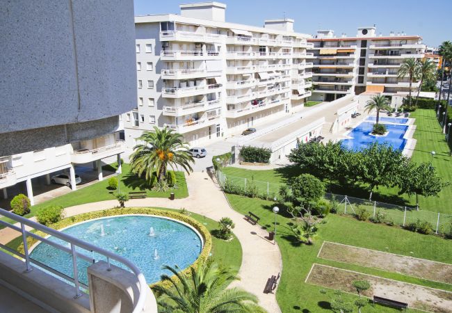 Apartamento en La Pineda - AQUAMARINA B HomeStay by Turismar